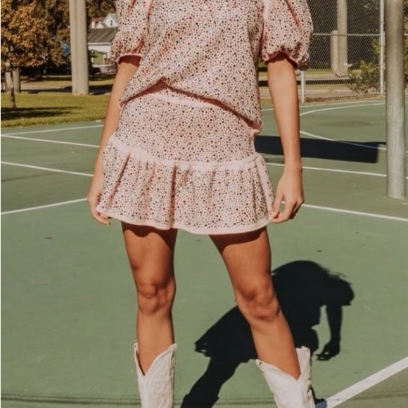 QUEEN OF SPARKLES Other - Queen Of Sparkles Set Pink Rhinestone Puff Sleeve Shirt And Skirt Women’s XL